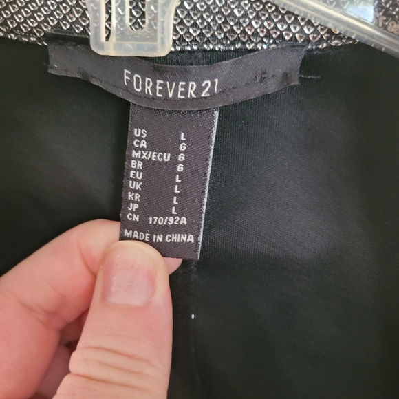 Forever 21 Silver Shimmer Black Biker Jacket Size Large - Picture 10 of 10